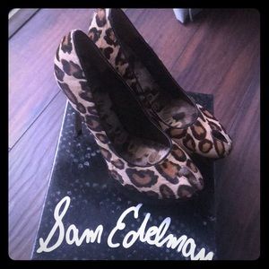 Sam Edelman Niland Leopard Pump